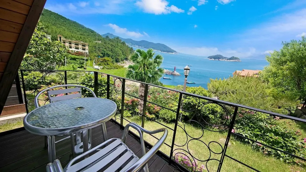 Yesu Hanul Bora Pension