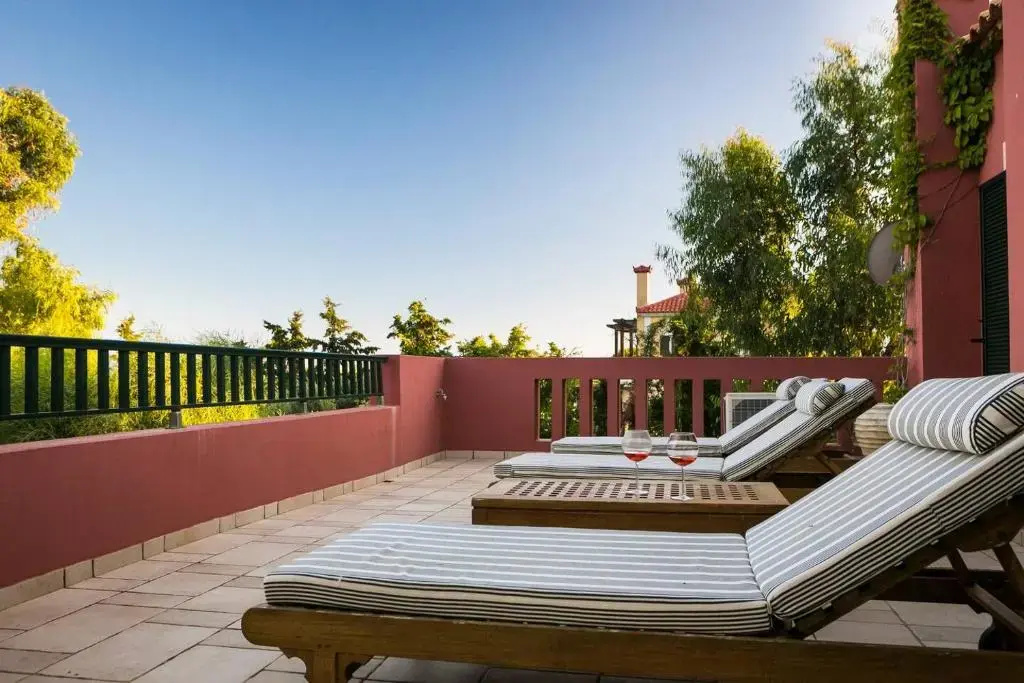 6 Bedroom Luxury Villa Above Ai Helis Beach