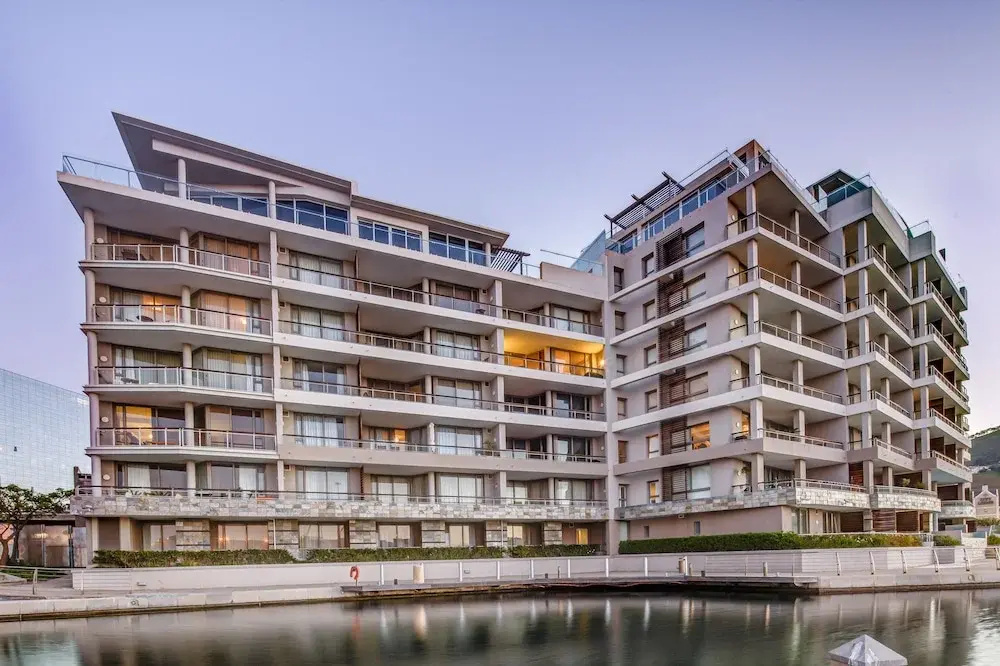 Canal Quays Luxury Apartments