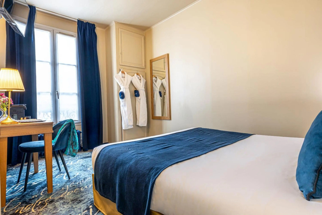 Hotel Romance Malesherbes by Patrick Hayat 30