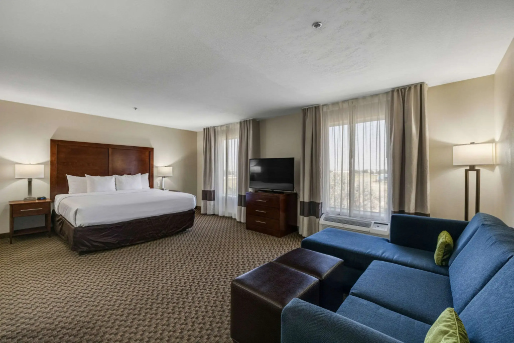 Double Suite (full double bed)