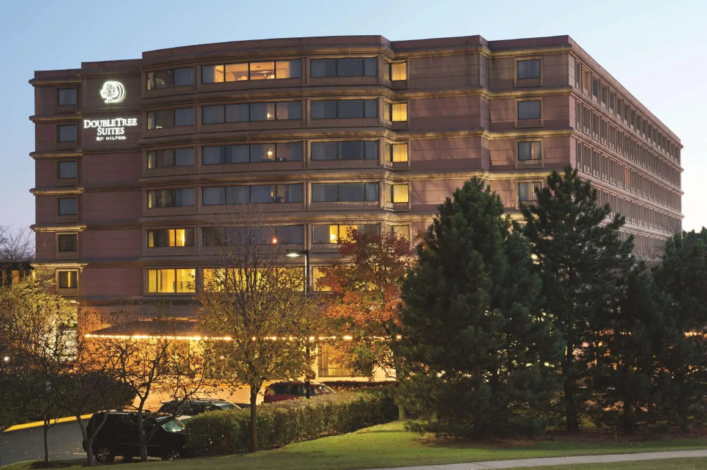 DoubleTree Suites by Hilton Htl & Conf Cntr Downers Grove - Chambres