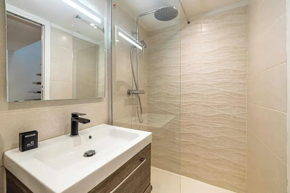 Afficher la photo 6 — Modern Mezzanine Apt 2br/4p - Place Garibaldi