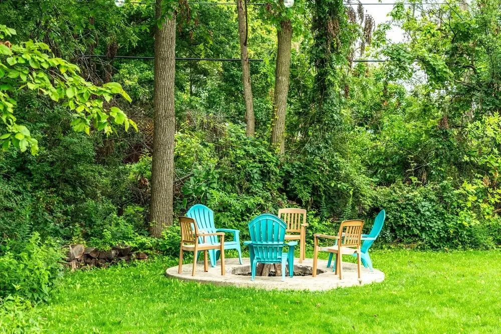 Highway Chalet - Centrally Located to Area Attractions!