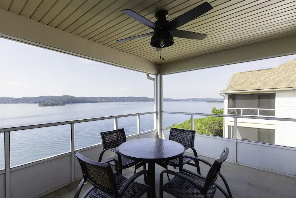 1 Bedroom Deluxe Villa with balcony and with lake view