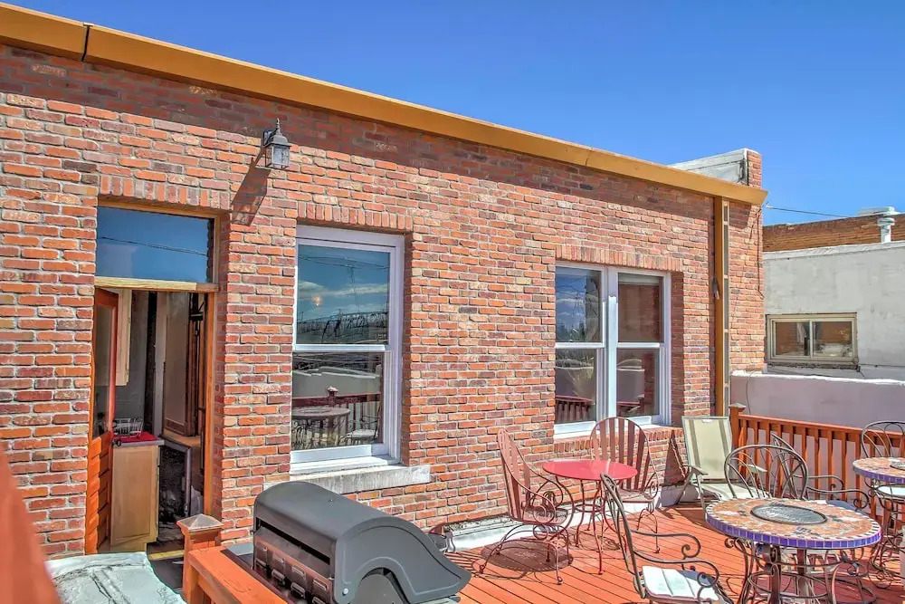 Vintage Downtown Laramie Apartment w/ Deck! — фото 4
