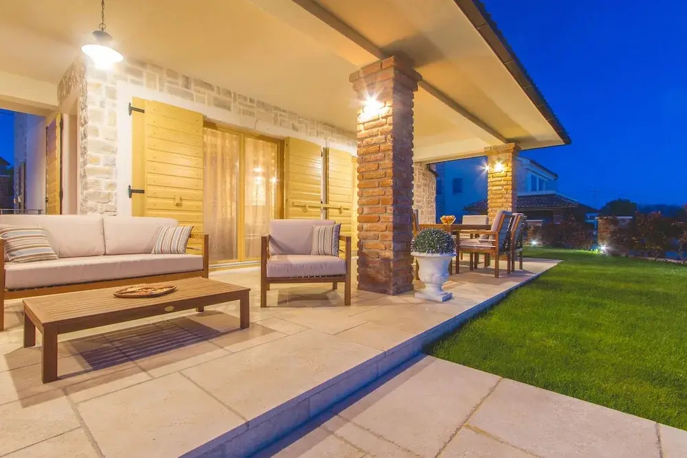 Luxury Villas Kras Ladies