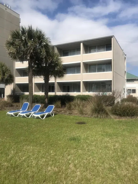 Standard Double room with balcony and with ocean view (full double bed)