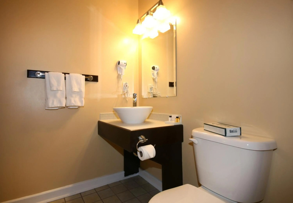 Grenfell Heritage Hotel and Suites by null