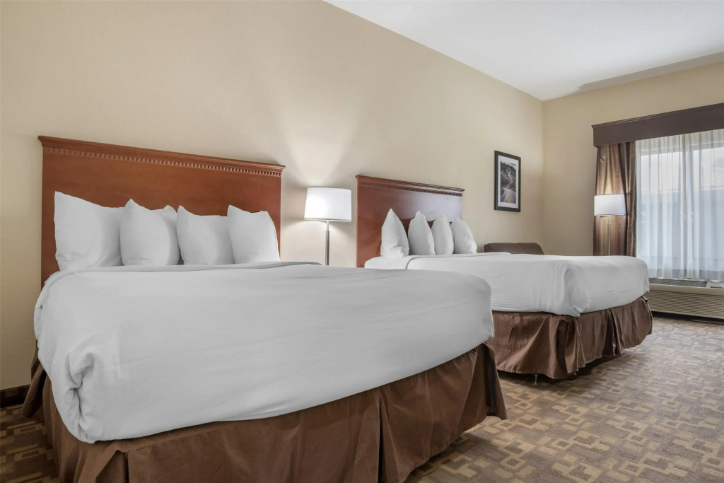 Standard Quadruple room