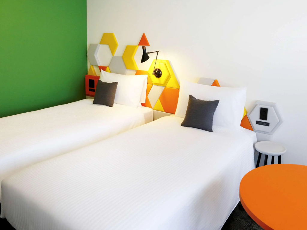 Ibis Styles Tokyo Bay — фото