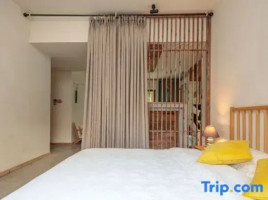 Double Suite (full double bed)