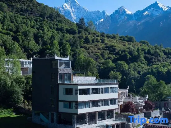 Zuowangshan Z·EPHON Luxury Homestay (Mount Siguniang Scenic Area)