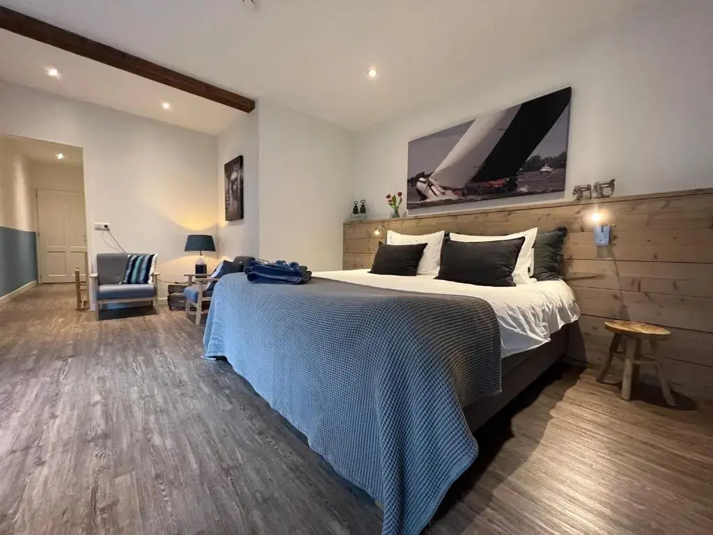 Standard Double room with garden view full double bed