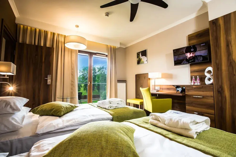 Mineral Hotel Malinowy Raj - Chambres
