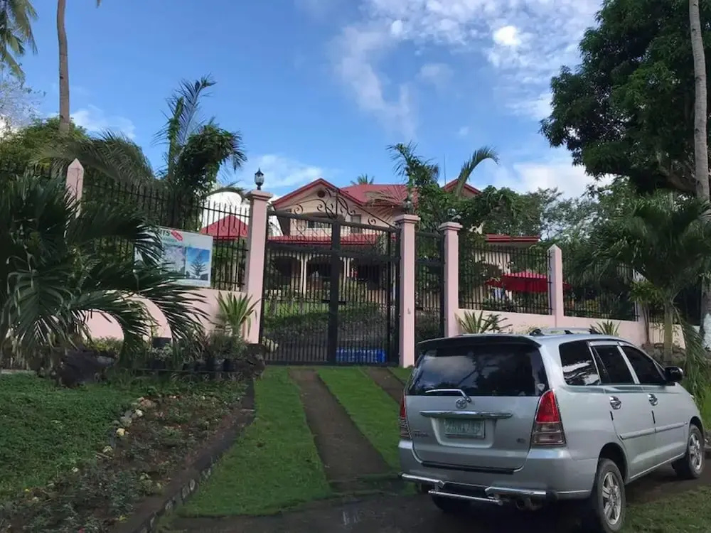 Hilltop Bed & Breakfast