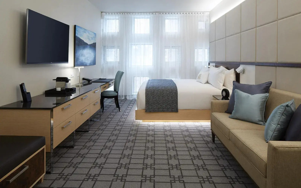 Luxury Double room (full double bed)