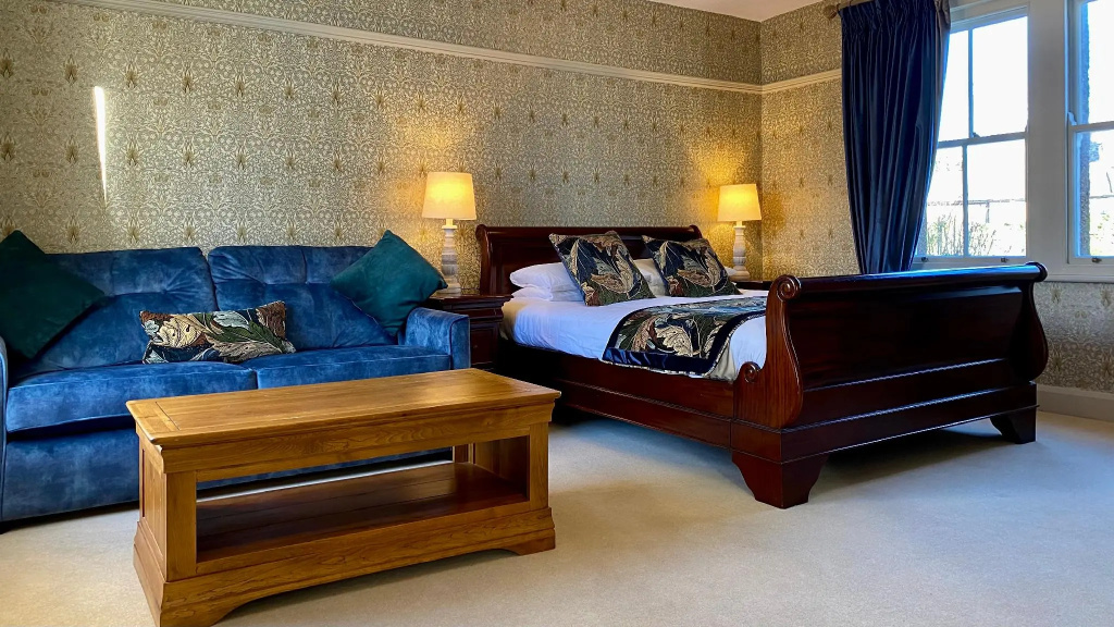 Dunstanburgh Castle Inn — 3