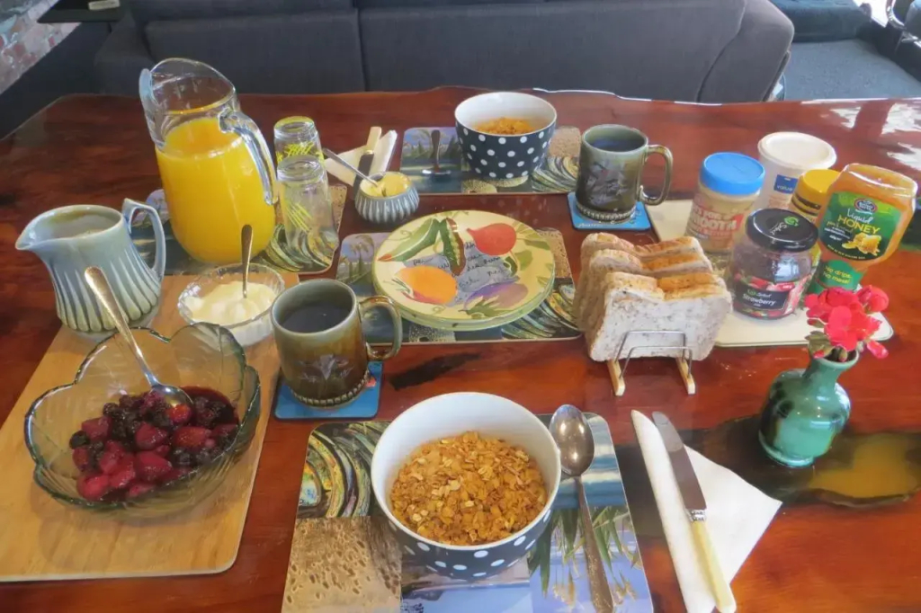 Kiwi Cabin and Homestay at Koru - фото 9