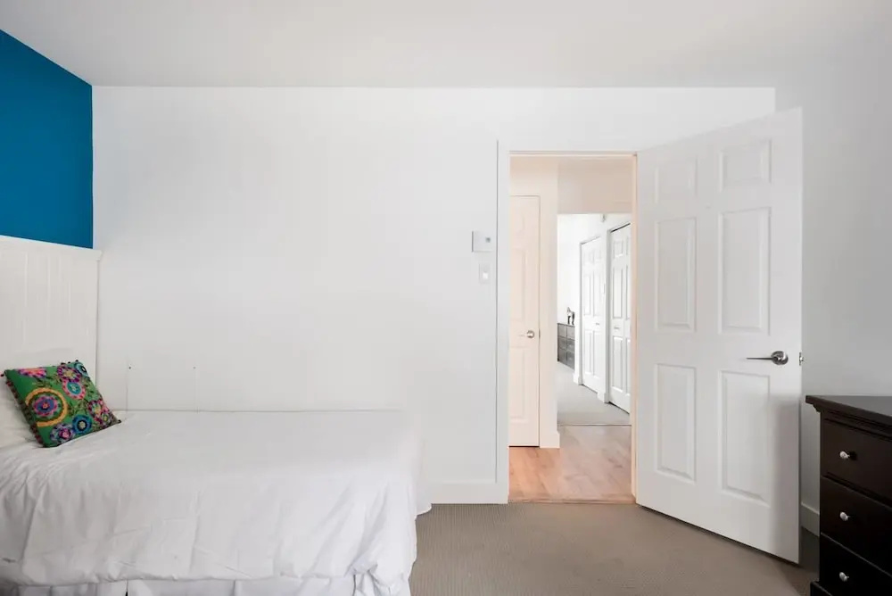 Commodious Condominium in Tranquil Lakeside Setting — 4