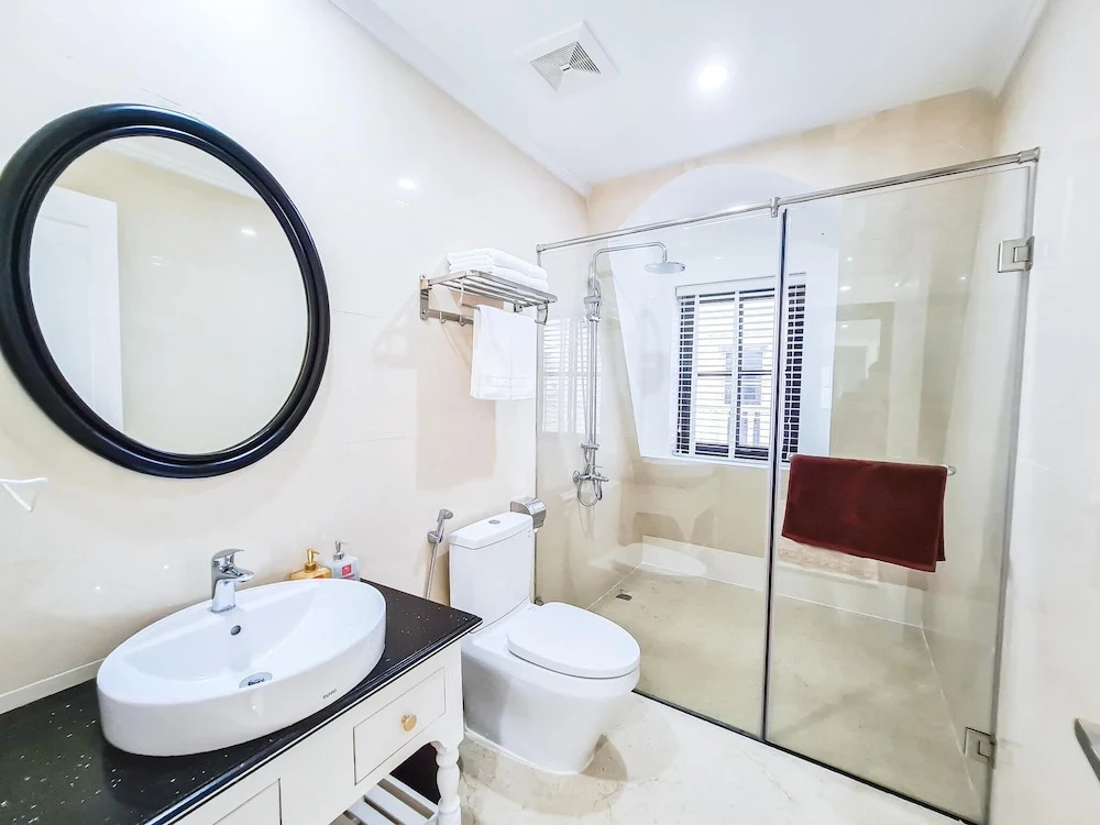 Superior Double room with city view (full double bed)