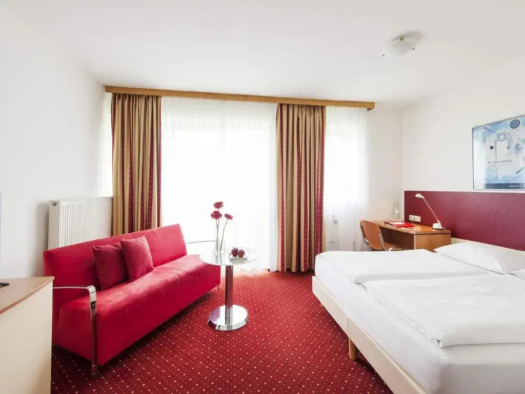 Superior Double room (full double bed)