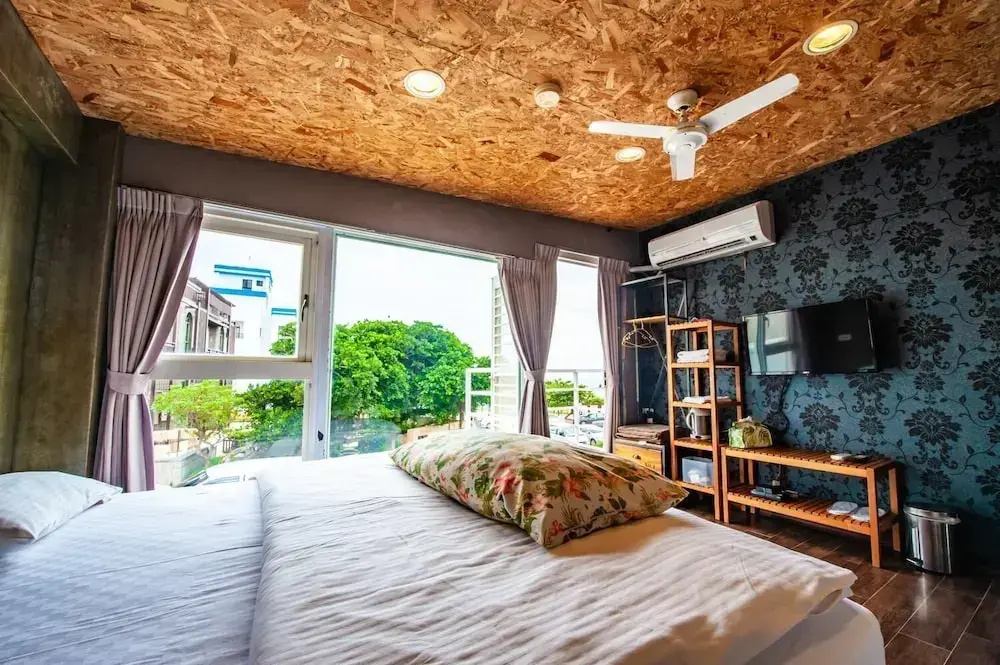 Standard Double room (full double bed)