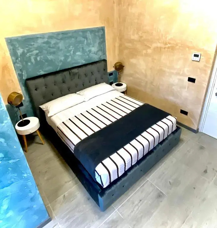 Deluxe Double room (full double bed)
