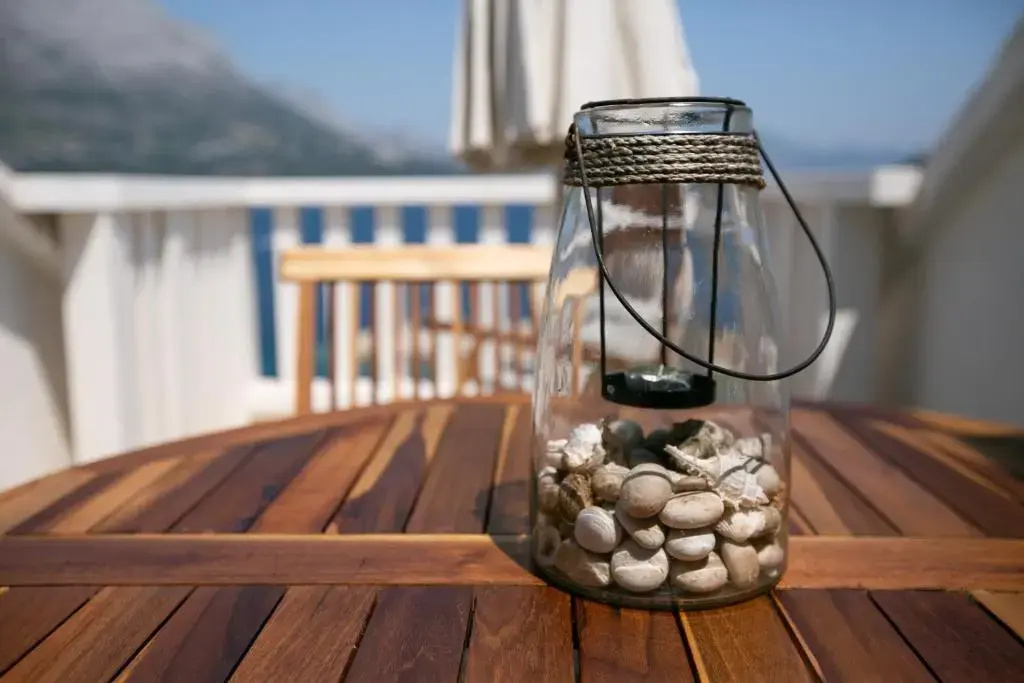 2 Bedrooms Attic Apartment with sea view