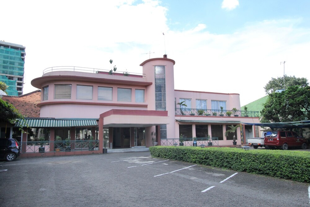 Airy Braga Lembong 21 Bandung