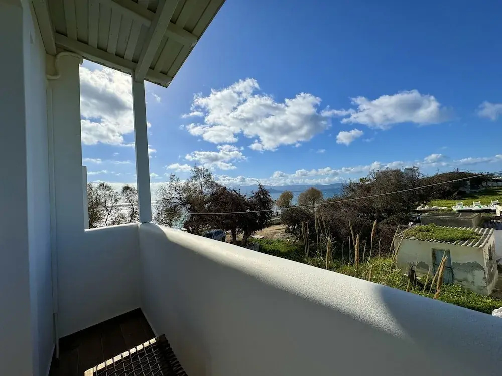 Sunshine Bay Suites