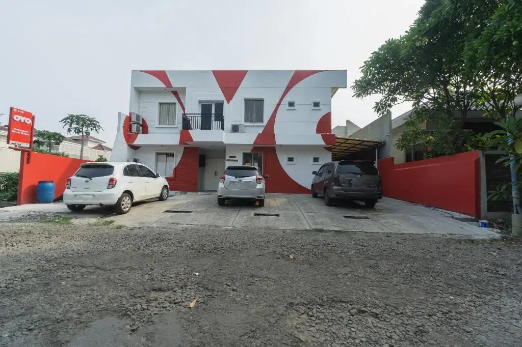 OYO 2110 Rotterdam Guest House Syariah