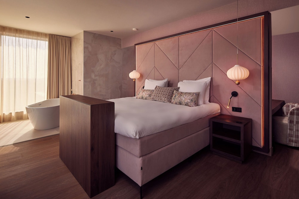 Standard Penthouse room