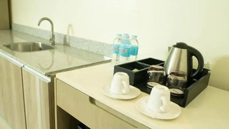 Deluxe Double room (full double bed)