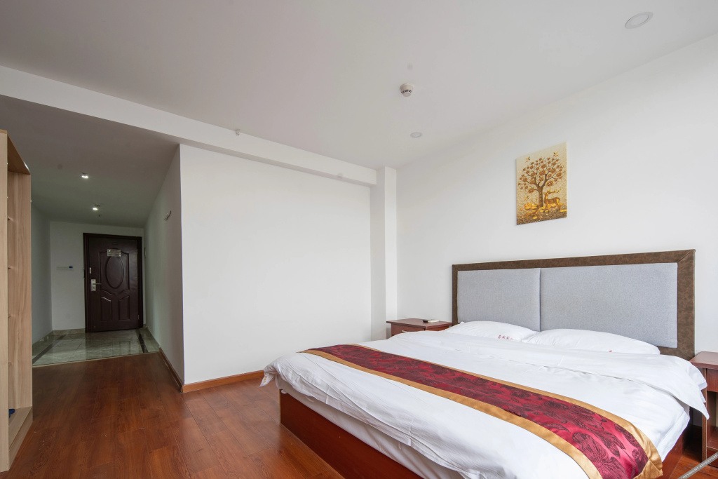 Jiayuan Hotel