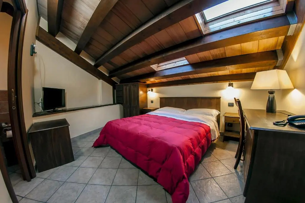 Economy Double room (full double bed)