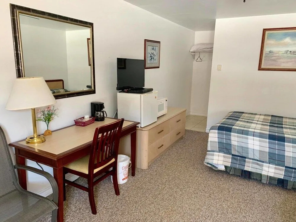 Fundy Rocks Motel and Chocolate River Cottages - фото 4