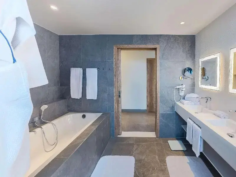 Hotel photo 28