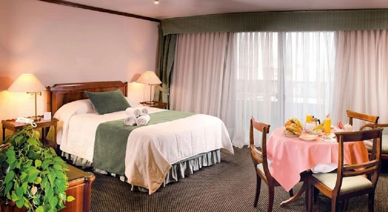 Hotel Embajador - Chambres