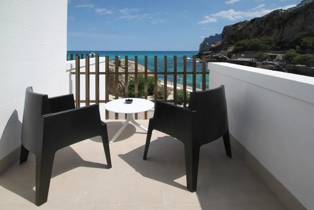 Balcony & Terrace