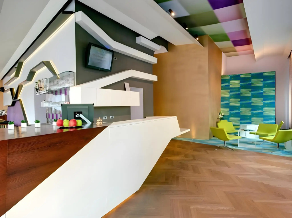 Hotel photo 12