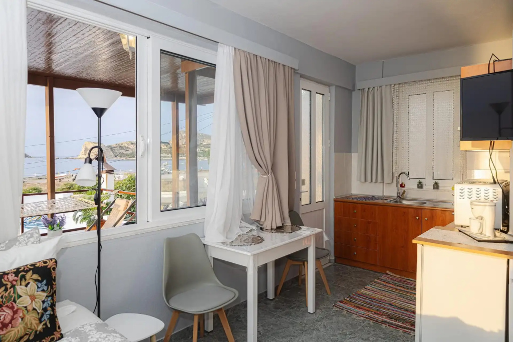 Apartment with sea view