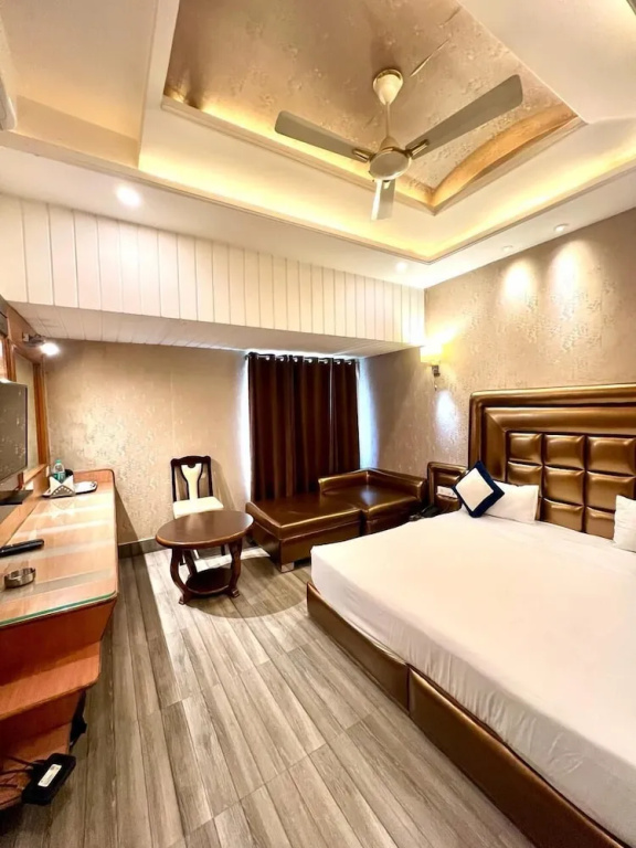 Gopinath The Grand - Chambres