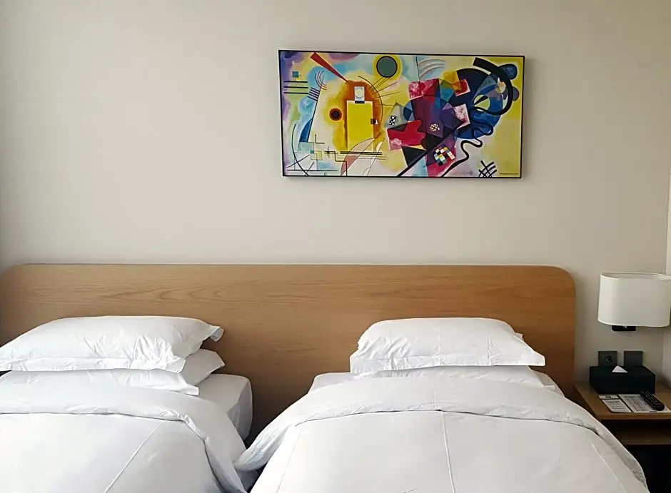 Standard Double Family room with city view (twin beds)