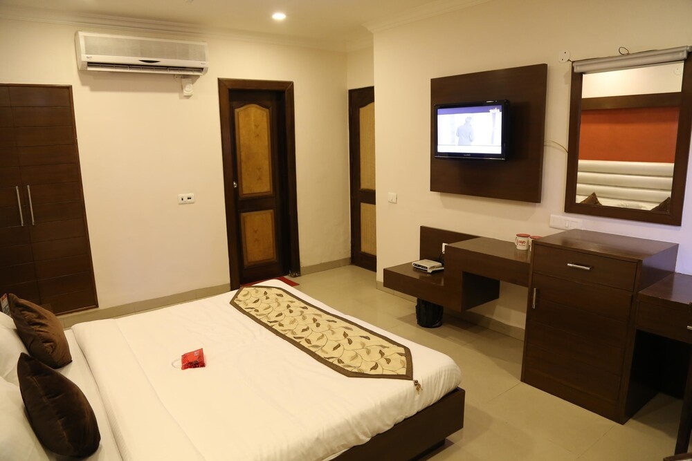 OYO 1133 Hotel City Park Plaza — 3