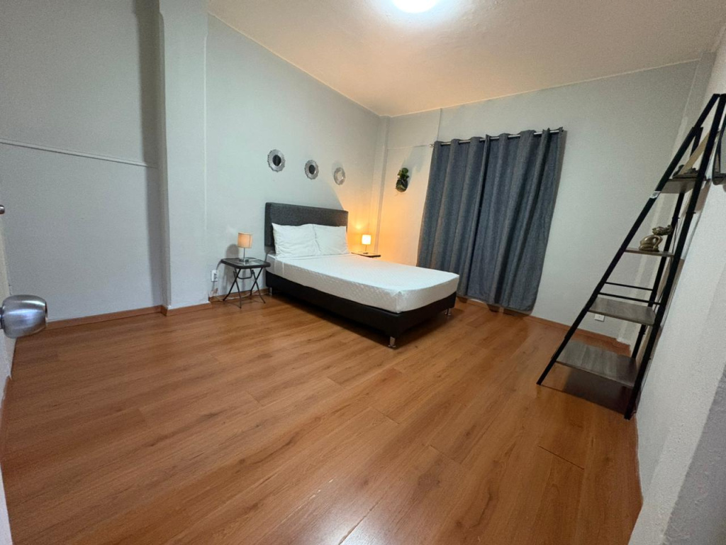3 Bedrooms Apartment
