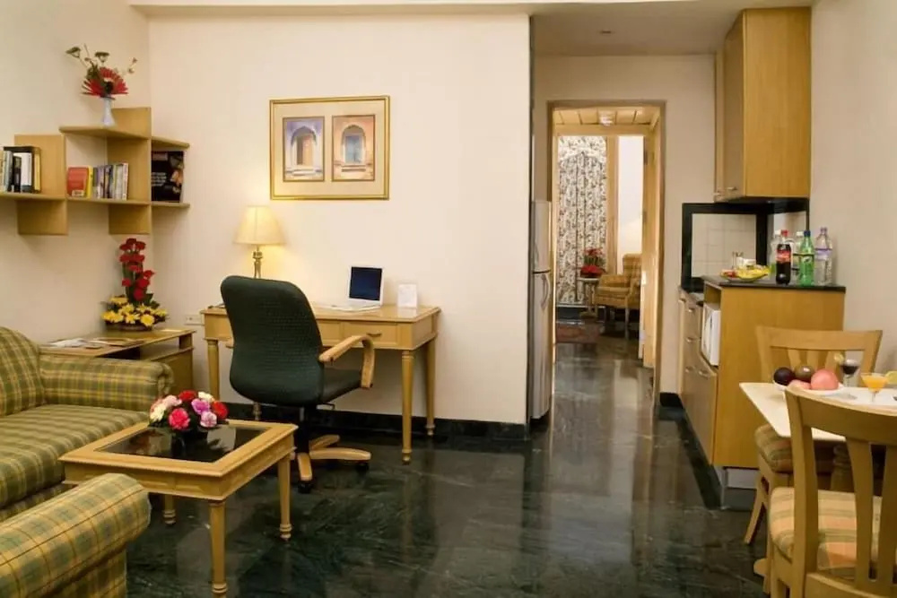 Savoy Suites Noida - Général