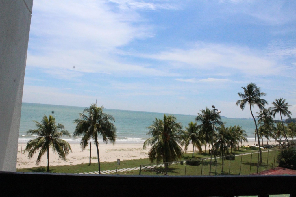 Beach & Waterfront