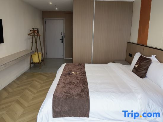 Двухместный номер Standard с видом на море двуспальная кровать в Taishan Golden Beach Resort