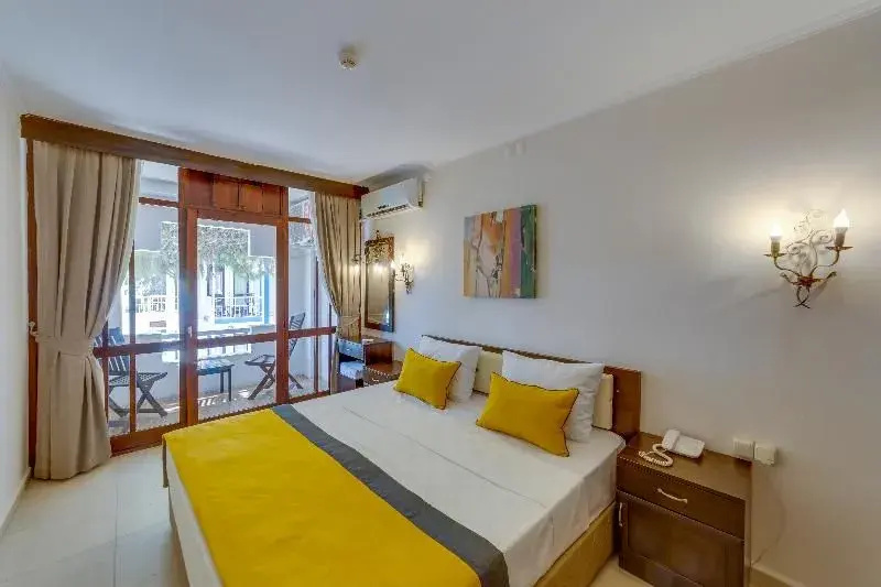 Santa Family Club Hotel - Général